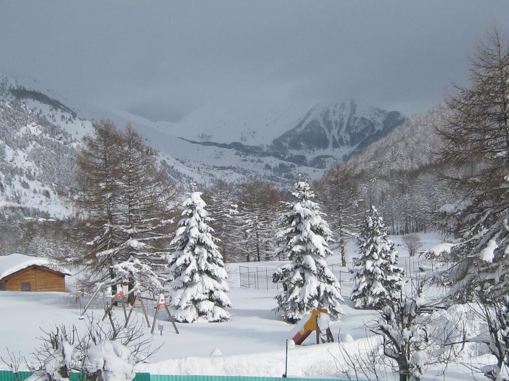 Hotel Villa Plinia Pragelato Exterior foto
